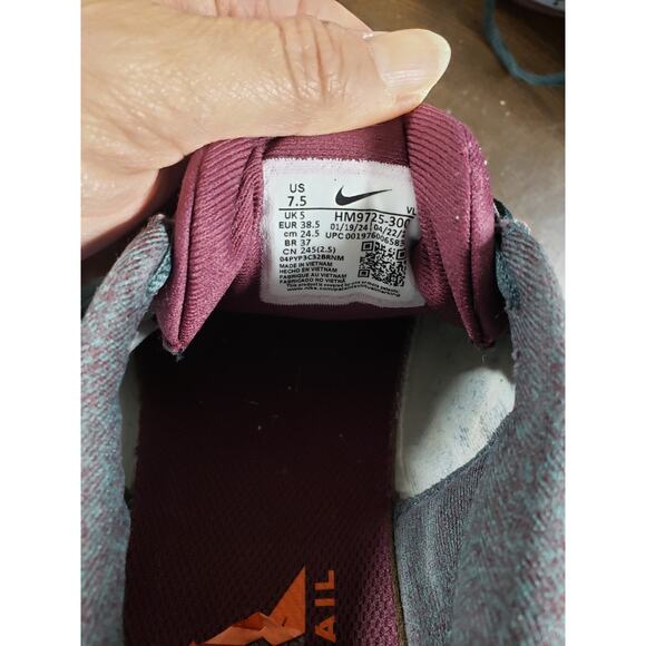 Nike React Pegasus Trail 4 GTX Shoes Womens 7.5 Gray Orange Waterproof Running - Picture 9 of 13